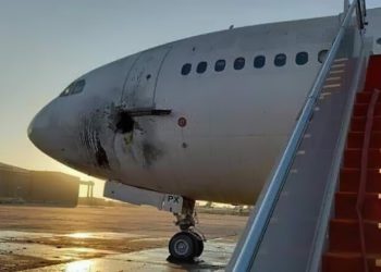 Seis cohetes impactan en el aeropuerto de Bagdad: un avión civil dañado