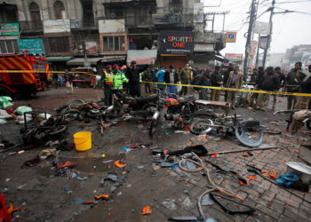 Atentado con bomba en Pakistán deja al menos dos muertos y 22 heridos