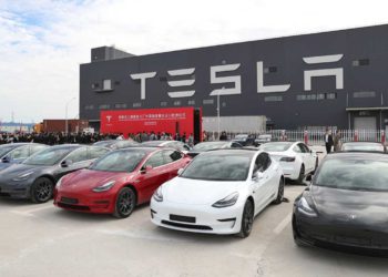 Hacker afirma ser capaz de controlar 25 Teslas en todo el mundo