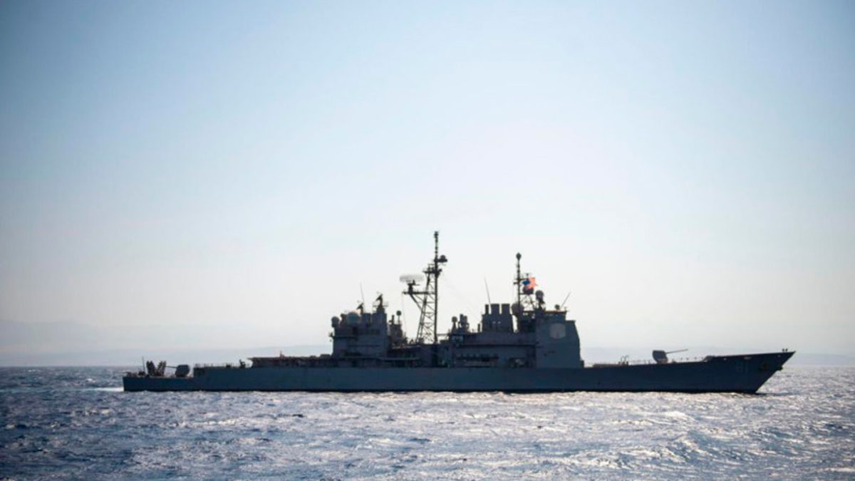China expulsó a un buque de guerra de EE.UU. en el Mar de China Meridional