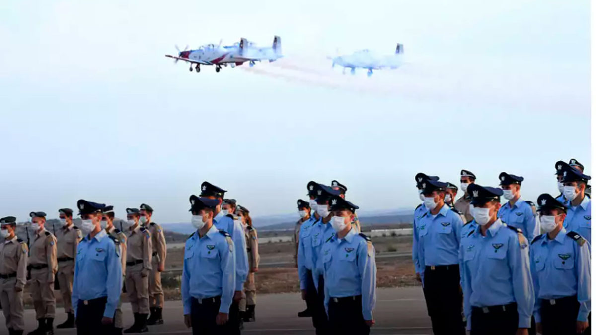 Decenas de cadetes de la Fuerza Aérea de Israel tienen COVID