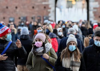 Ómicron podría infectar el 50% de Europa: advierte la OMS