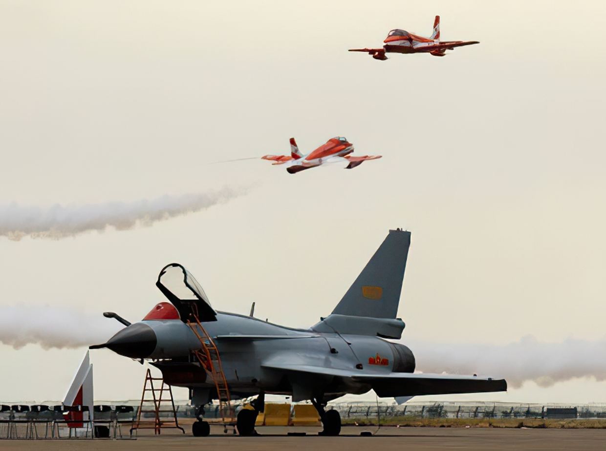 Pakistán compra aviones chinos basados en el desechado caza israelí Lavi