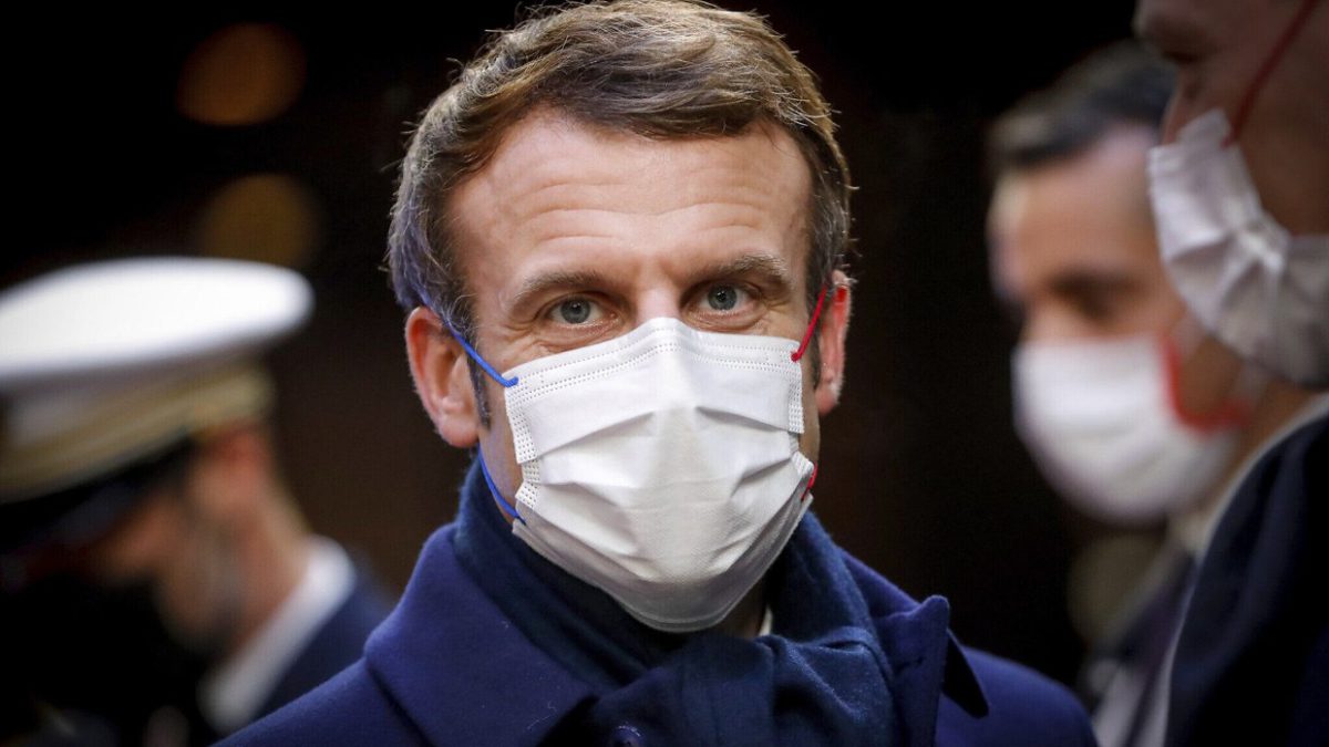 Macron utiliza un término vulgar para referirse a los no vacunados