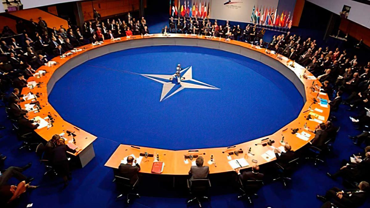 La OTAN convoca una reunión de emergencia mientras Rusia sigue acumulando tropas cerca de Ucrania