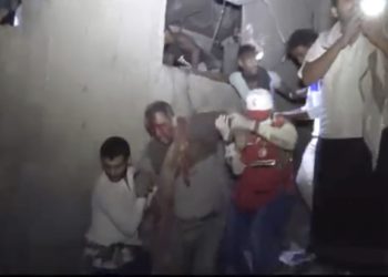 Al menos 70 muertos en un ataque dirigido por Arabia Saudita a una prisión de Yemen