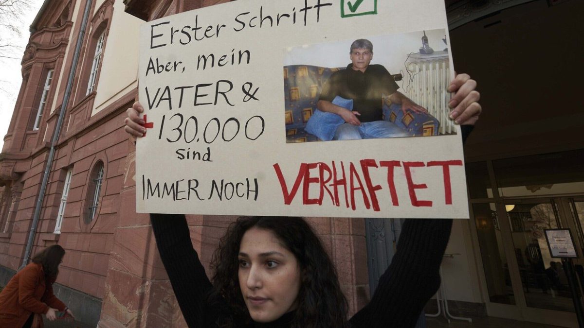 Las víctimas de tortura sirias buscan justicia en un histórico juicio en Alemania