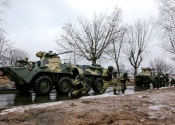 Rusia comienza ejercicios militares a gran escala cerca de la frontera con Ucrania