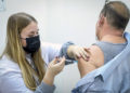 Estudio israelí revela que cuarta vacuna no es eficaz contra Ómicron