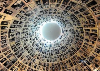 Yad Vashem pone en línea los registros de las víctimas del Holocausto