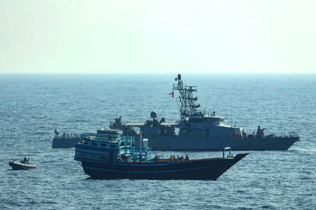 EE. UU. detiene un barco cargado con un compuesto para fabricar bombas que se dirigía de Irán a Yemen