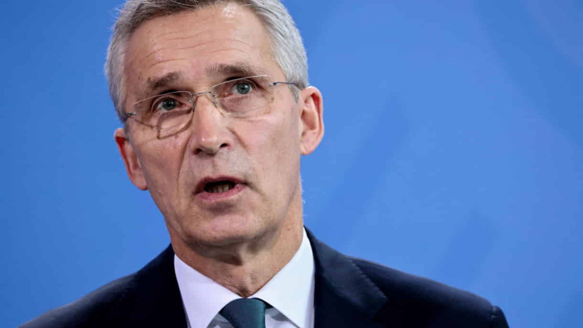El jefe de la OTAN invita a Rusia a nuevas conversaciones mientras aumentan las tensiones sobre Ucrania
