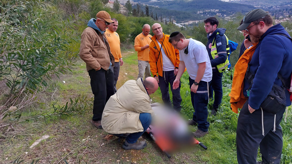 La Unidad Canina de Israel salva a un hombre de la tormenta de invierno