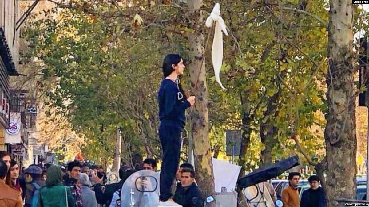 Debemos escuchar a las mujeres iraníes que protestan contra el hiyab forzado
