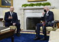 Biden habla con Bennett y le ofrece su apoyo en medio de la ola terrorista
