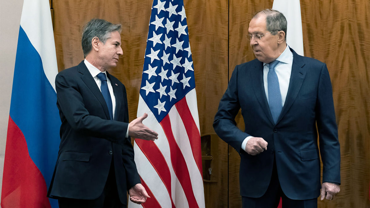 Blinken y Lavrov mantienen una nueva llamada telefónica sobre la crisis de Ucrania