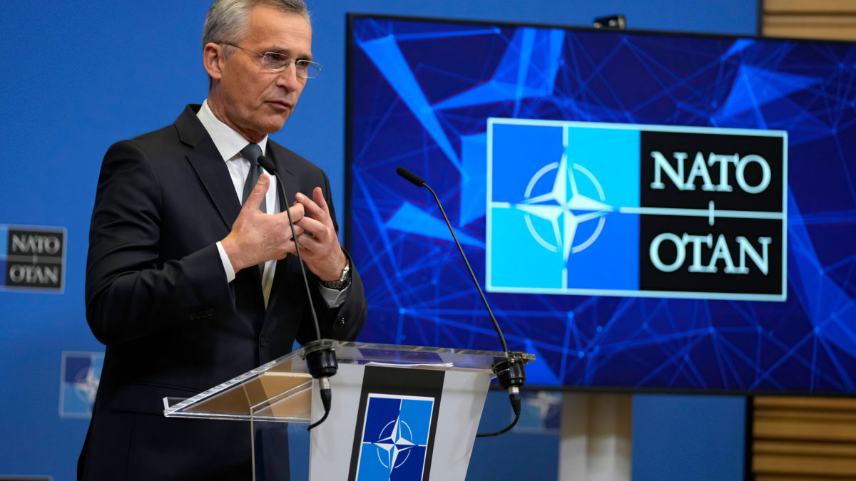OTAN rechaza la petición de Kiev de crear zona de exclusión aérea: “Para evitar una guerra total”