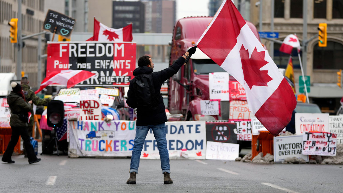 Es hora de que Trudeau ceda: Los camioneros han ganado