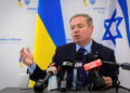 Enviado de Ucrania abandona reunión informativa entre Lapid y Gantz por el uso de la palabra “conflicto”
