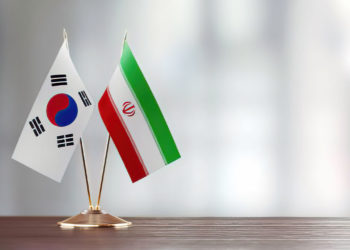 Corea del Sur e Irán conversan para reanudar el comercio de petróleo y descongelar fondos