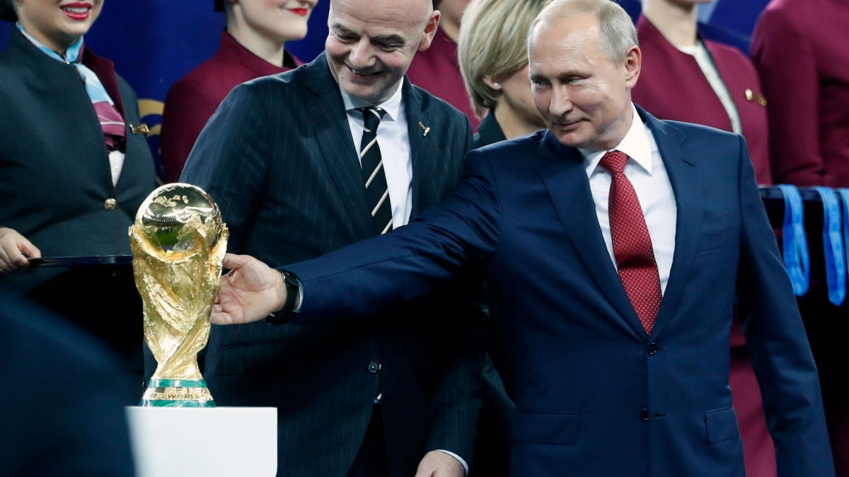 Los equipos rusos son suspendidos del fútbol internacional “hasta nuevo aviso”