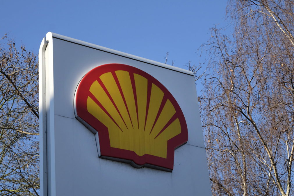 El gigante energético Shell dejará de comprar petróleo y gas ruso y cerrará sus operaciones en Rusia