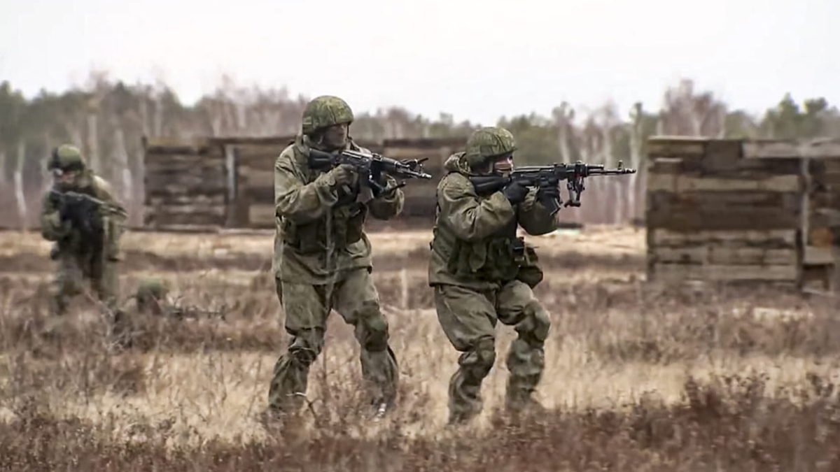 Blinken: "No hemos visto una retirada" de las fuerzas rusas de la frontera con Ucrania