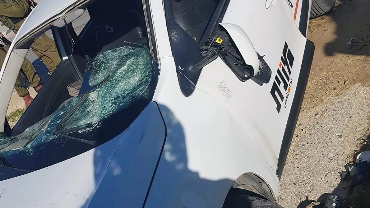Detenido un conductor israelí tras ser agredido en Nablus cuando llevaba un taxi a reparar