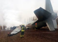 Un avión militar ucraniano con 14 personas a bordo se estrella cerca de Kiev