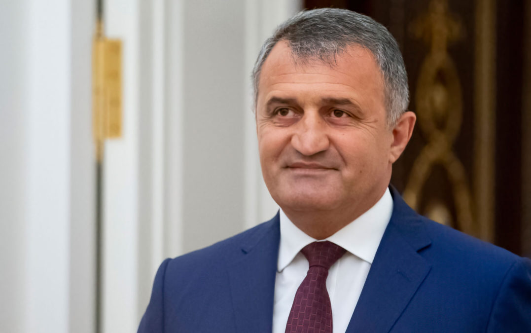 La región separatista de Georgia dice que ha enviado tropas a Ucrania para “proteger a Rusia”