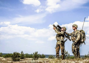 Drones kamikazes, Stingers y Javelin: Las nuevas armas de Washington para Ucrania