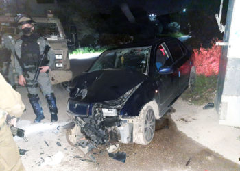 Terrorista palestino atropella y hiere a dos policías de frontera