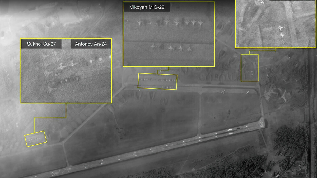 Imágenes de satélite israelíes muestran una gran acumulación de aviones cerca de Minsk, en el suroeste de Rusia