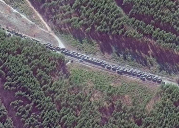 Convoy ruso que se aproxima a Kiev tiene 65 km de largo