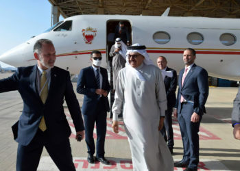 El ministro de Asuntos Exteriores de Bahréin llega a Israel para la Cumbre del Néguev