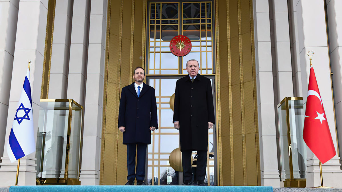 Visita histórica: El presidente de Israel se reúne con Erdogan en Turquía