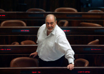 Exministro de Finanzas Avraham Hirschson muere a los 81 años