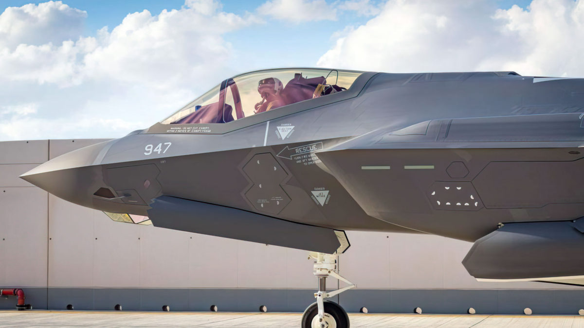 Israel recibe tres aviones de combate F-35 más
