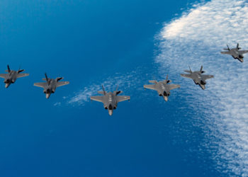 Aviones de combate F-35 de Israel, Estados Unidos y Reino Unido participan en un ejercicio aéreo sobre el Mar Mediterráneo, el 25 de junio de 2019. (Fuerzas de Defensa de Israel)