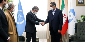 Jefe del OIEA en Teherán mientras el nuevo acuerdo nuclear es inminente