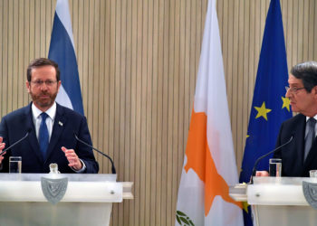 Israel dice que el acercamiento a Turquía no se hará a costa de Chipre