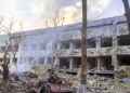 Ataque aéreo ruso destruye un hospital infantil en Ucrania
