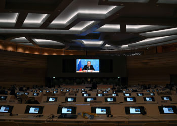 Diplomáticos se retiran cuando Lavrov habla en la Conferencia de Desarme