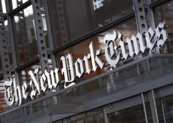 El New York Times retira su redacción de Rusia por la nueva ley