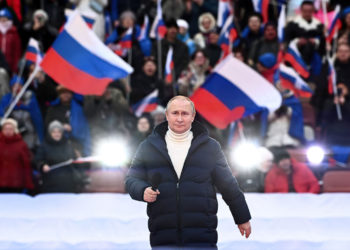 Putin aparece en un gran mitin a favor de la guerra: entre informes de que algunos asistentes fueron presionados para acudir