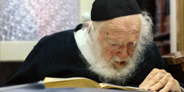 El centro de Israel cerrará por el funeral del rabino Chaim Kanievsky