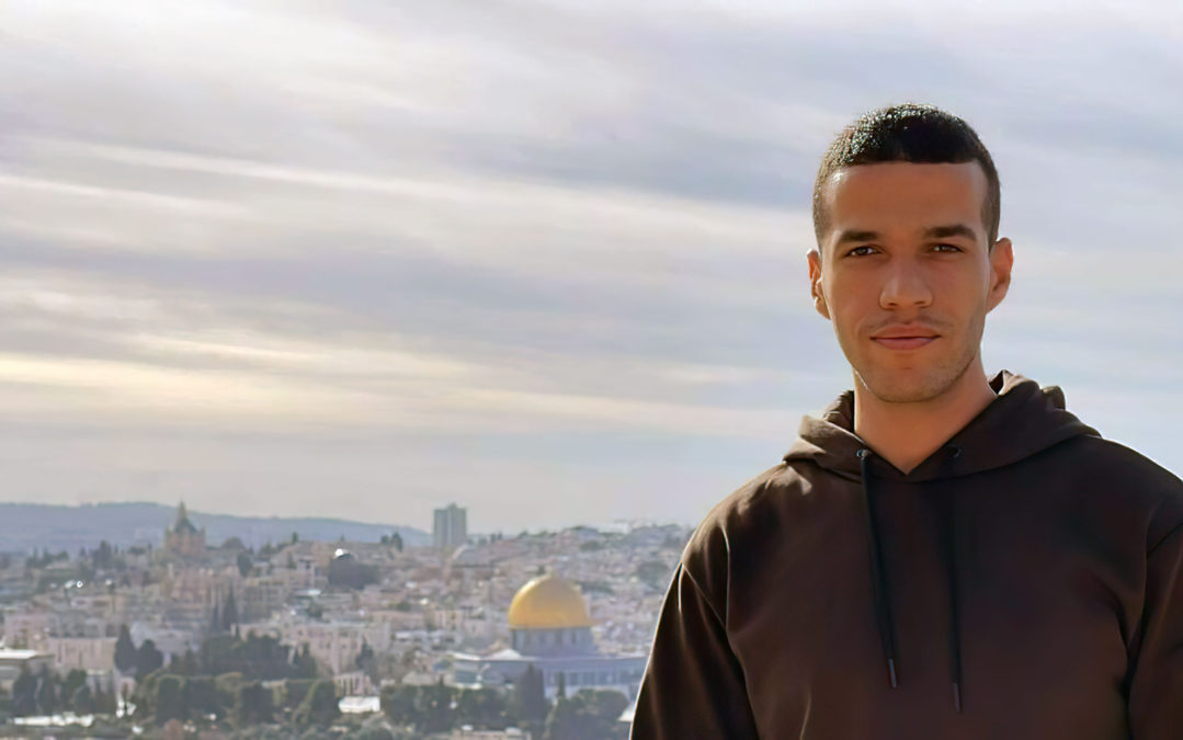 Padre del terrorista de Bnei Brak: “Nunca le habría dejado ir” si hubiera sabido lo que iba a hacer