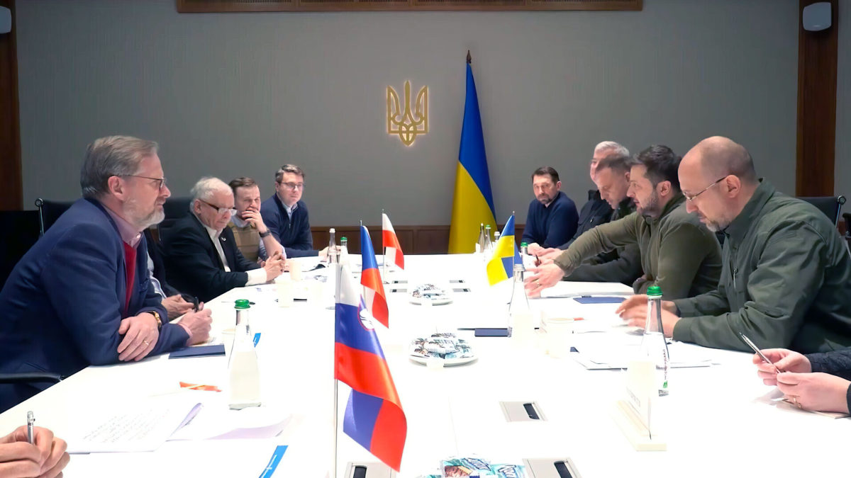Primeros ministros europeos se reúnen con Zelensky en Kiev