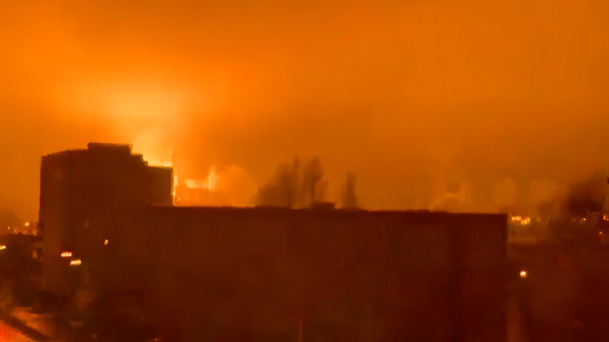 Bombardeos rusos encienden el cielo de Kiev
