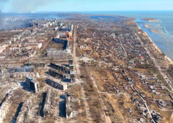 Vídeo de Mariupol grabado con un dron muestra una terrible devastación